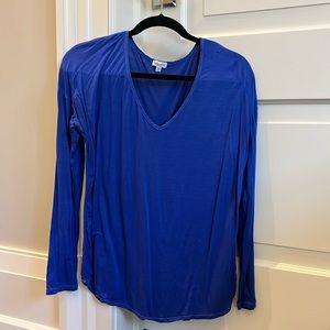 SPLENDID long sleeve V- neck top